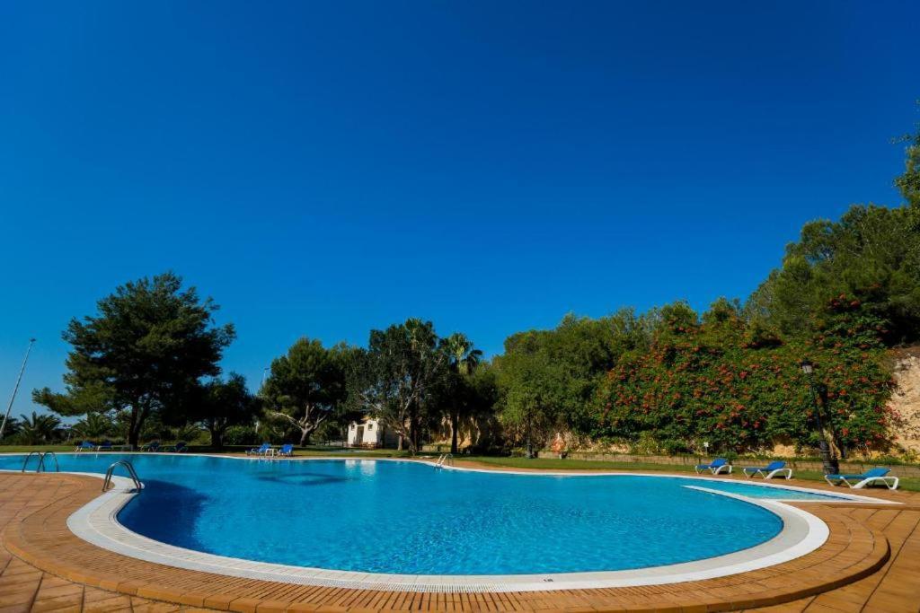 Apartamentos Lomas De Campoamor Luaran gambar