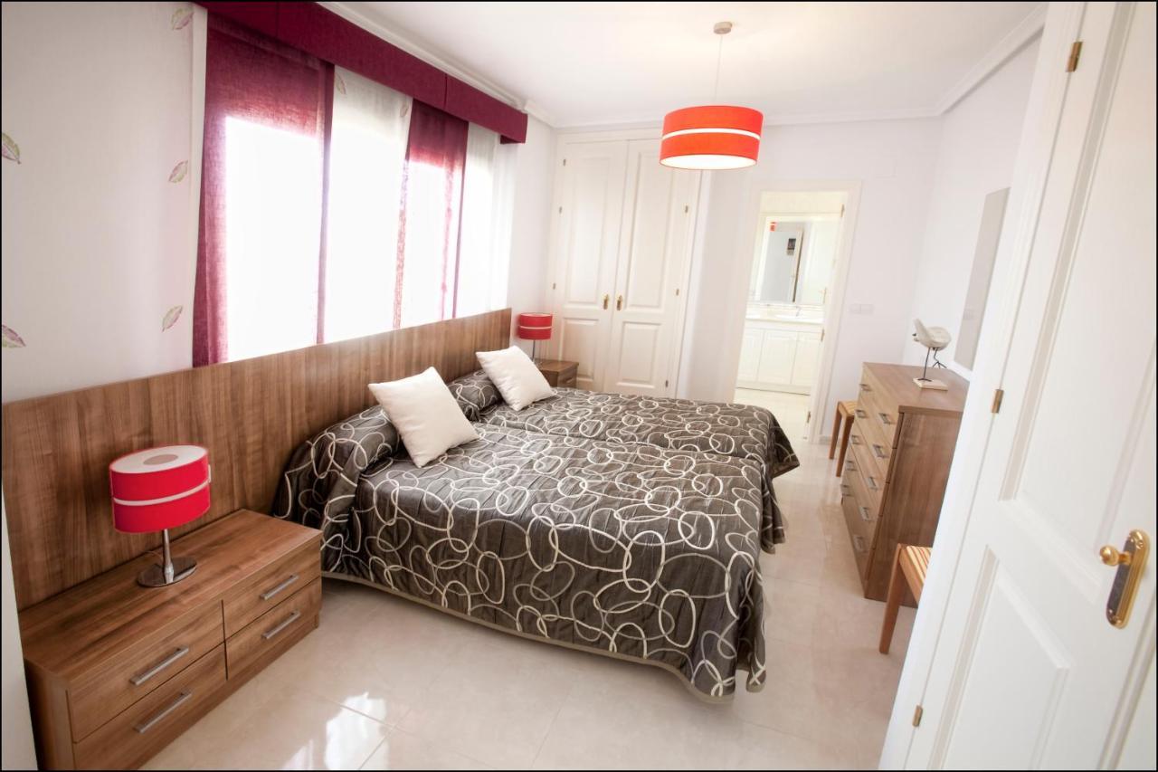 Apartamentos Lomas De Campoamor Luaran gambar