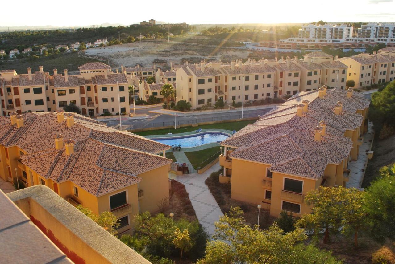 Apartamentos Lomas De Campoamor Luaran gambar