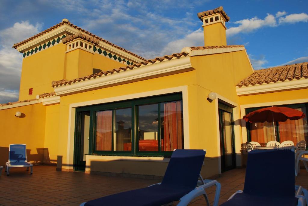Apartamentos Lomas De Campoamor Luaran gambar